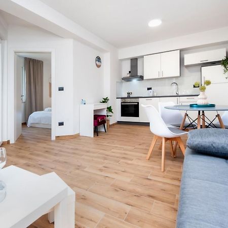 Apartments Sunrise & Sunset Ρόβινι Εξωτερικό φωτογραφία