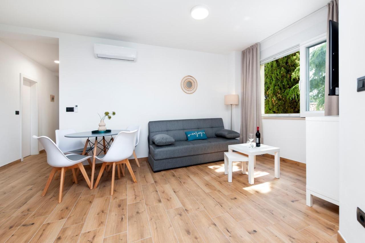 Apartments Sunrise & Sunset Ρόβινι Εξωτερικό φωτογραφία